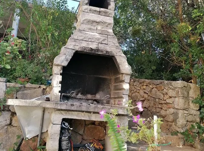 Marija Jelsa (Hvar)